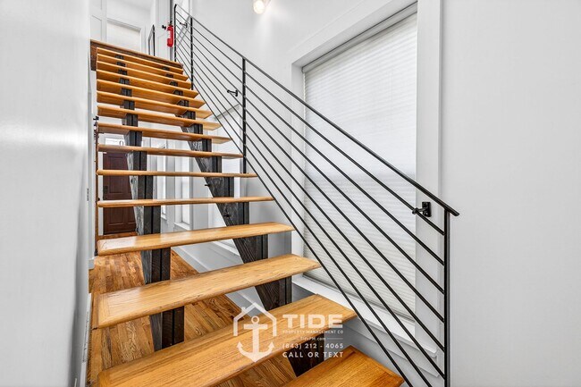 Building Photo - 40 Poinsett St