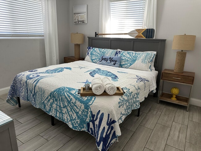 Building Photo - 1258 Beach Rd