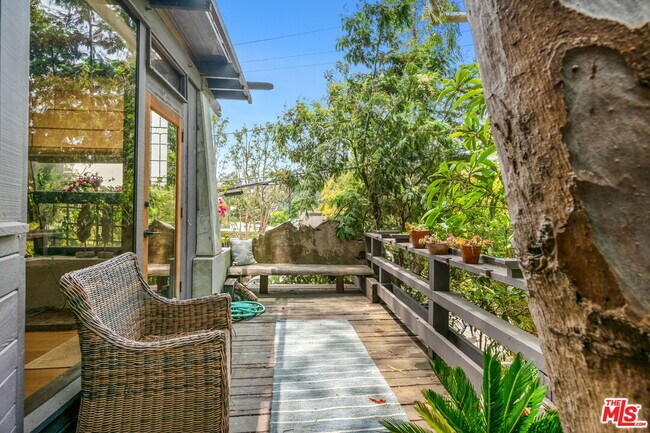 Building Photo - 516 Latimer Rd