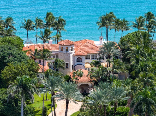Building Photo - 6133 N Ocean Blvd