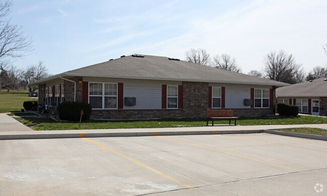 Richmond Manor Richmond, MO Apartment Finder