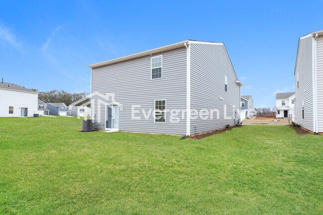 Building Photo - 2 Donemere Way