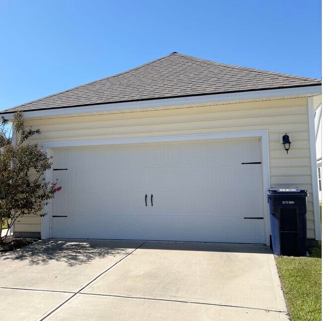 Building Photo - 3730 Sage Dr