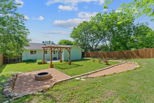 Building Photo - 5211 Halmark Dr