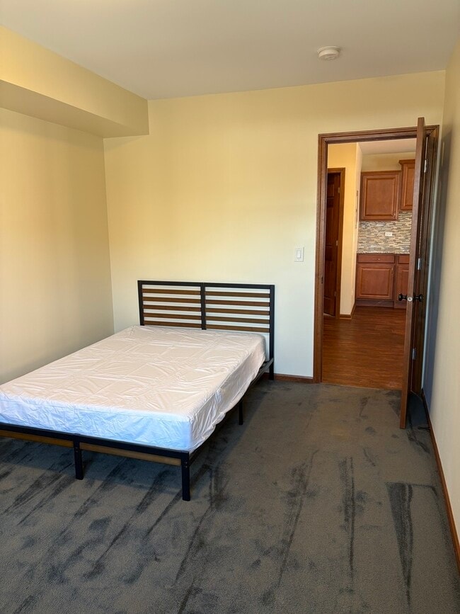 Building Photo - 6416 S Central Ave