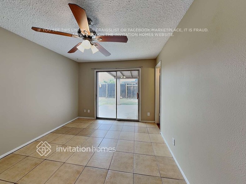 Building Photo - 3221 E Captain Dreyfus Ave