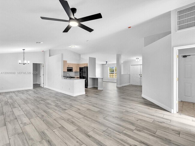 Building Photo - 2022 NW 9th Terrace