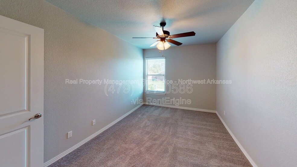 Building Photo - 2711 W Shasta Rd