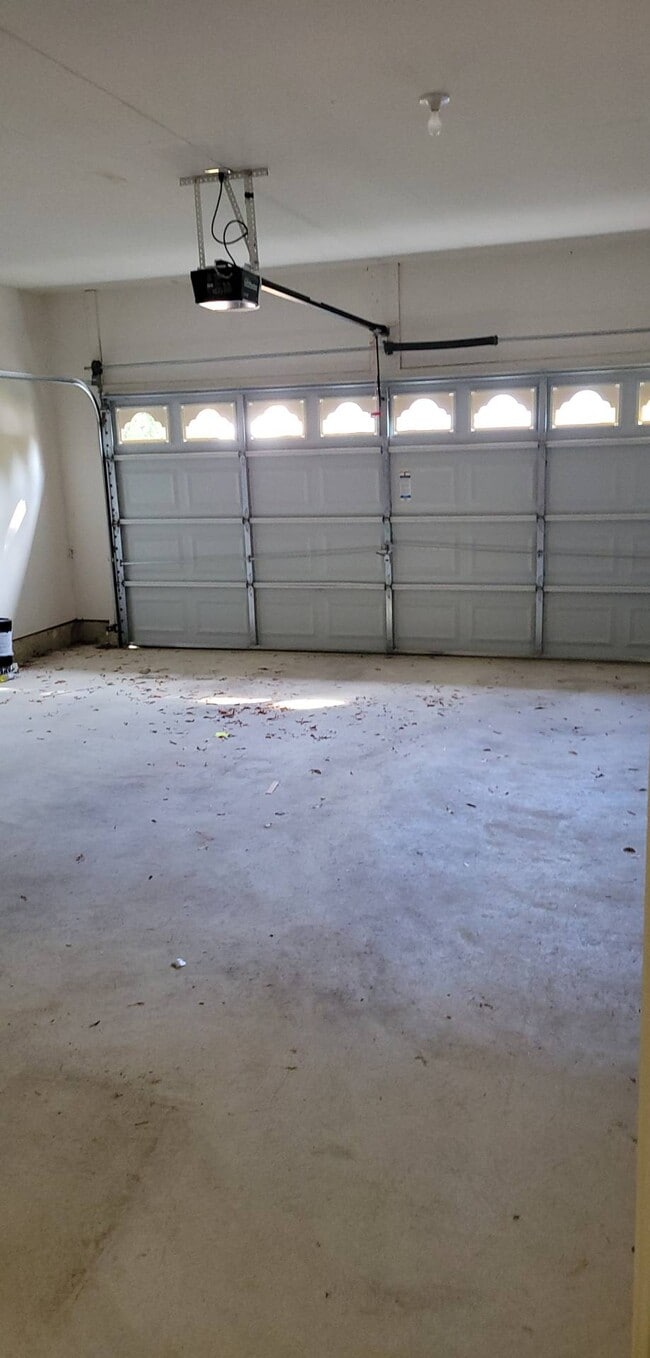 Building Photo - 125 Encore Ct