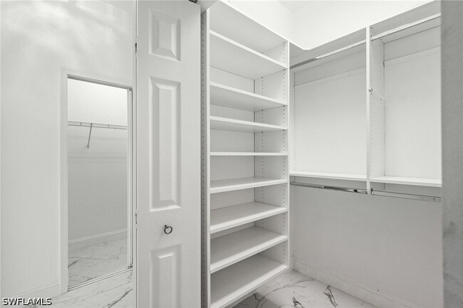 Building Photo - 3972 Ruxton Rd