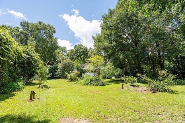 Building Photo - 3276 Shannon Lakes Dr N