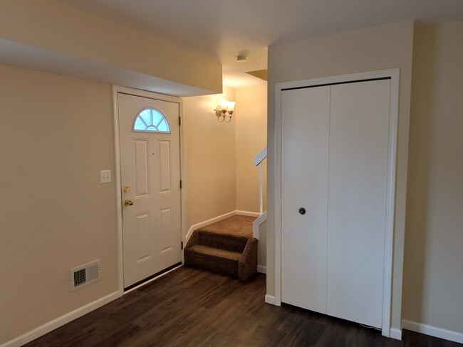 Living Room - 41247 S. Woodbury Green Dr.