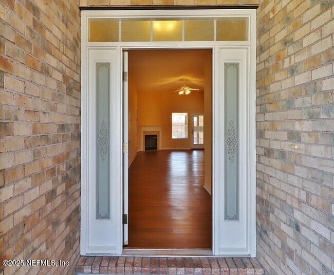 Building Photo - 6340 Ironside Dr S