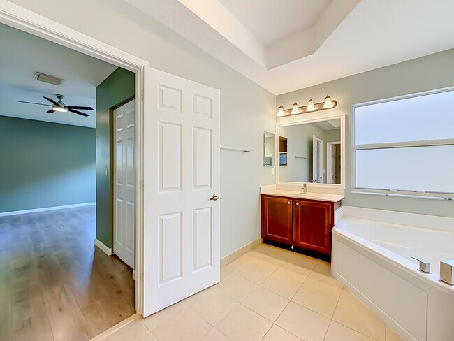 Building Photo - 57 Atwell Dr