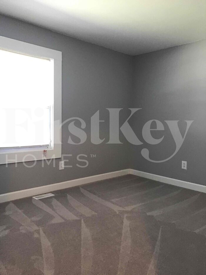 Building Photo - 5837 Walsham Way