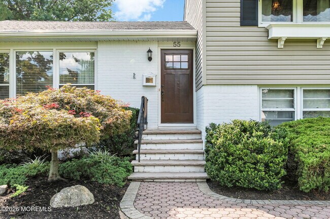 Building Photo - 55 S Lake Dr