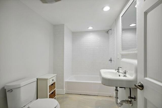 Building Photo - 3001 Nashville Ave