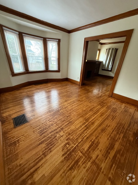 Building Photo - 608 Genesee Park Blvd