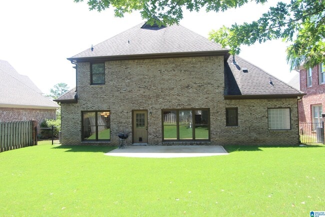 Building Photo - 5987 Waterside Dr