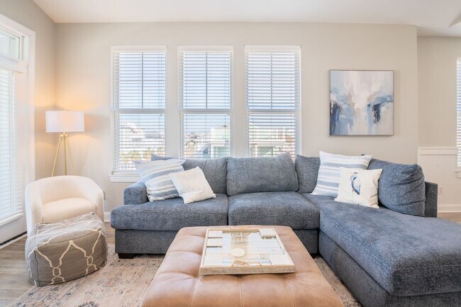 Building Photo - PLAN AND SECURE YOUR WINTER GETAWAY NOW, W...