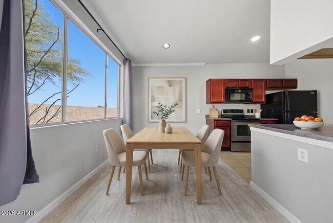 Building Photo - 16013 S Desert Foothills Pkwy