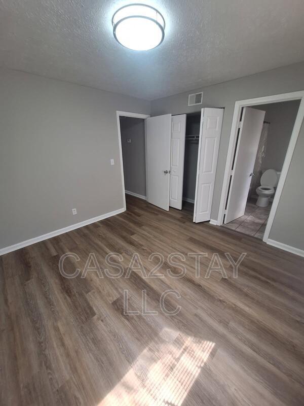 Building Photo - 678 Knox Blvd