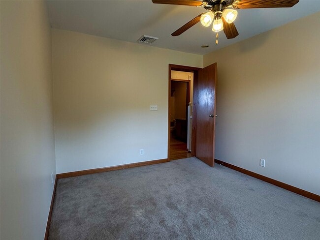 Building Photo - 10 Ashlyn Dr