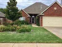 Building Photo - 917 Renita Way
