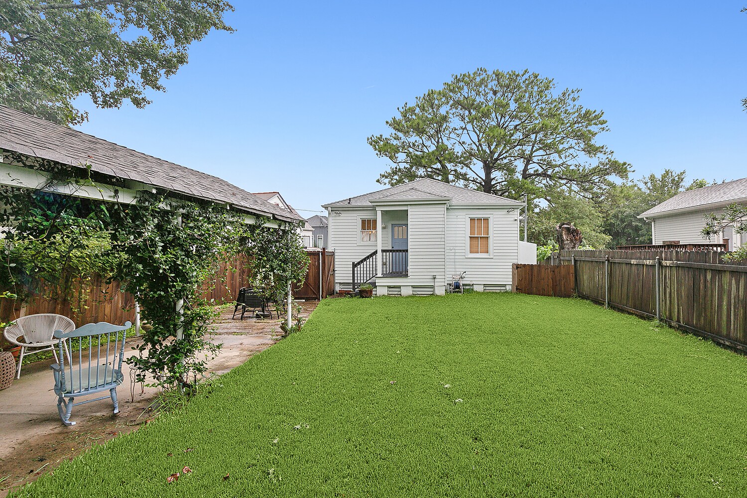 Building Photo - 5622 Charles Pl