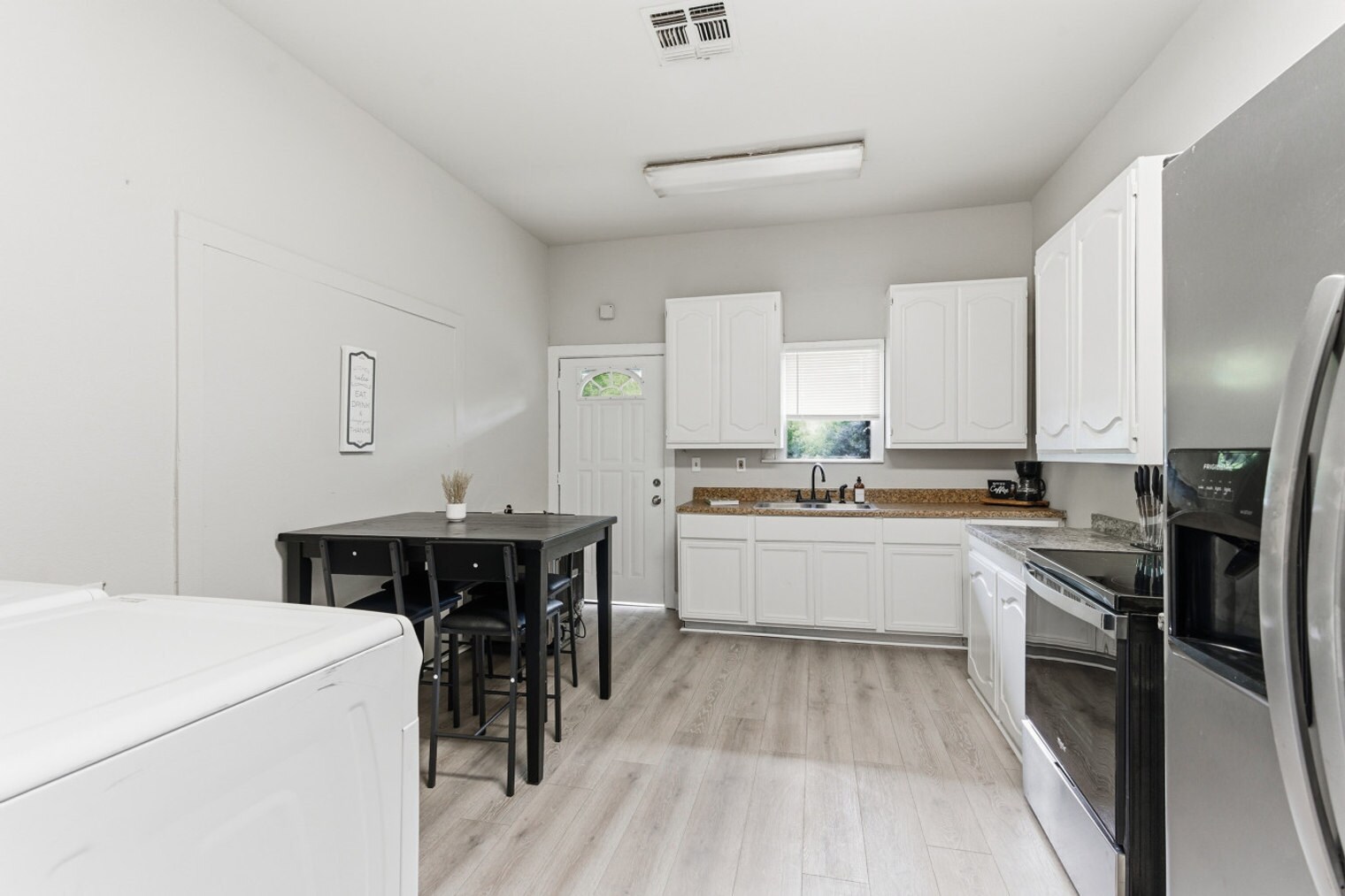 Building Photo - 314 W Cevallos