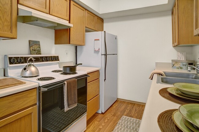 Building Photo - Lake Park