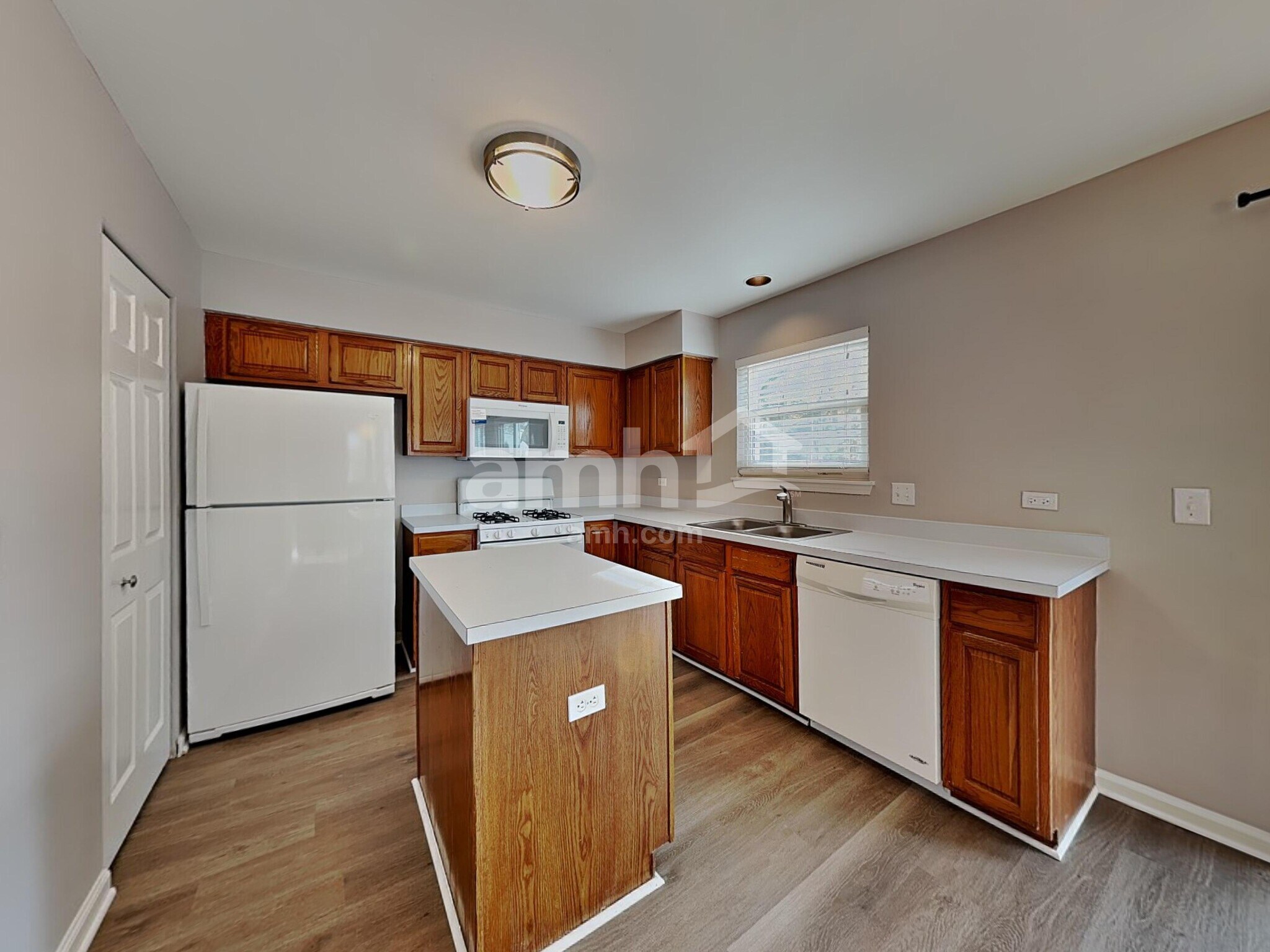 Building Photo - 1613 Gleneagle Ct