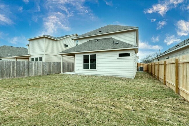 Building Photo - 801 Falkland Trace