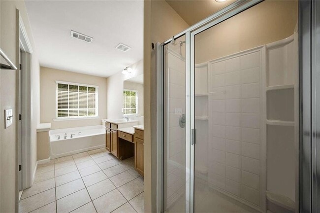 Building Photo - 1798 Oak Brook Ln NW