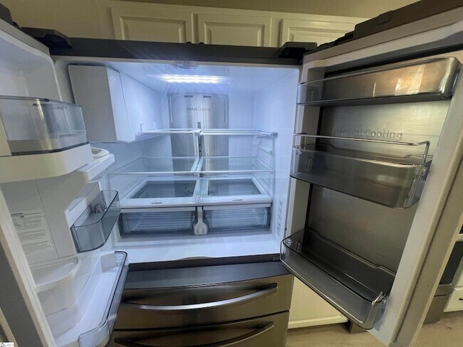 Building Photo - 522 Peach Grove Pl