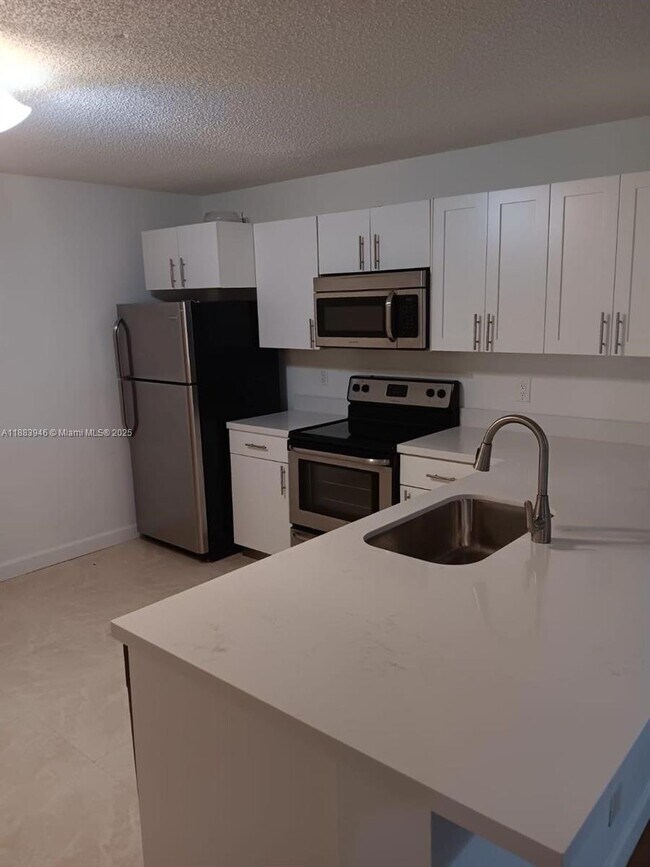 Primary Photo - 10161 W Sunrise Blvd