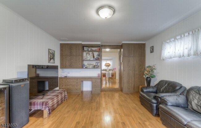 Building Photo - 6 Glannon Rd