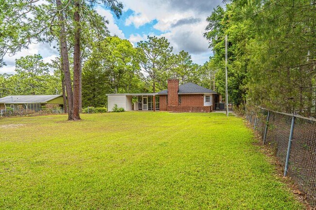 Building Photo - 440 W Maine Ave