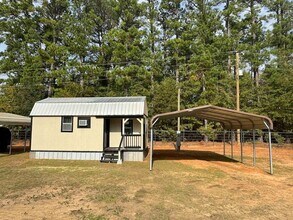Building Photo - 2684 Joy Ln