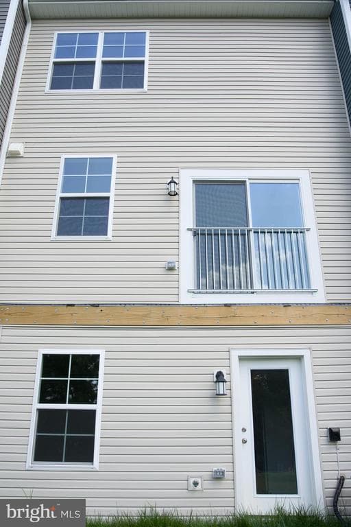 Building Photo - 61 Gray Silver Rd
