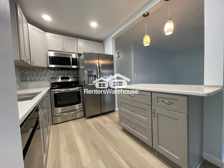 Building Photo - 110 Gloucester Blvd