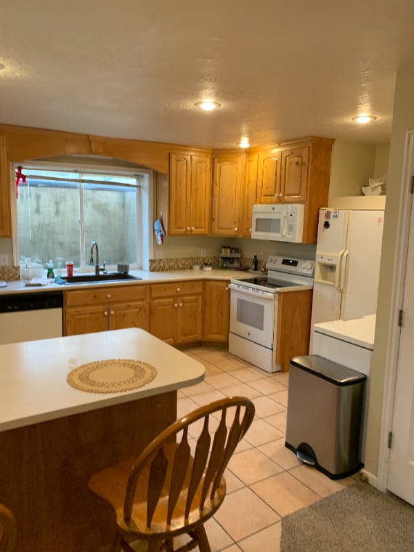 Building Photo - 1642 East Fort Union Blvd