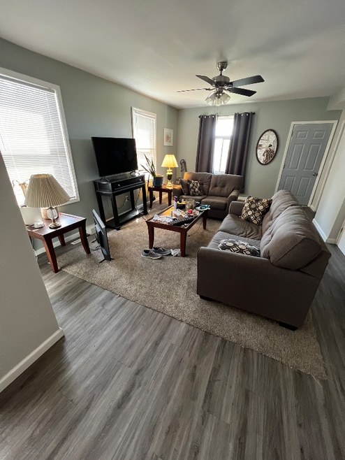 Building Photo - 597 Jefferson St