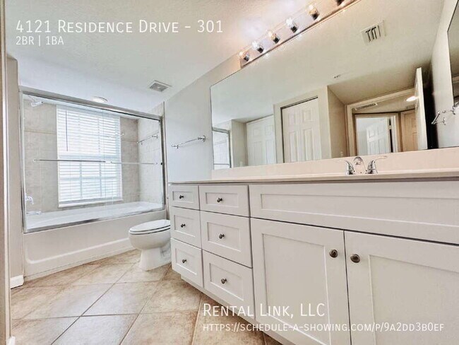 Building Photo - 4121 Residence Drive