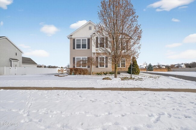 Building Photo - 8 Coronado Way