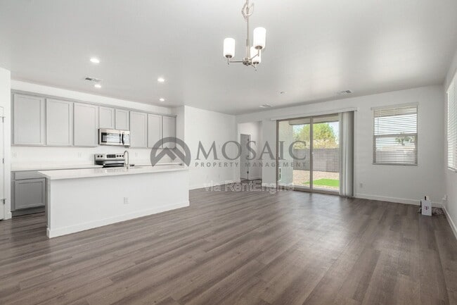 Building Photo - 5736 S Daisy Patch Pl