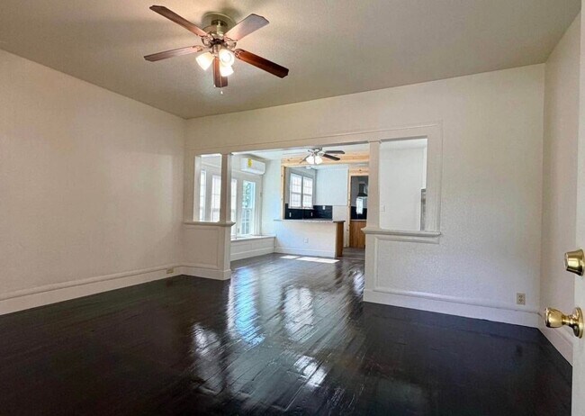 Building Photo - Charming Home in Exeter coming soon!