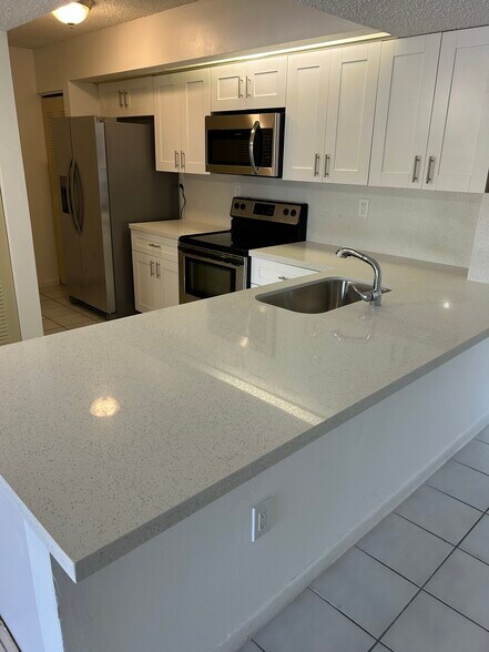 Building Photo - 8600 SW 212th St