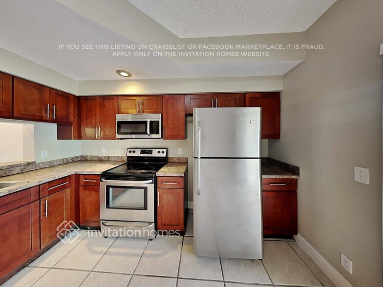 Building Photo - 9951 NW 56th Pl