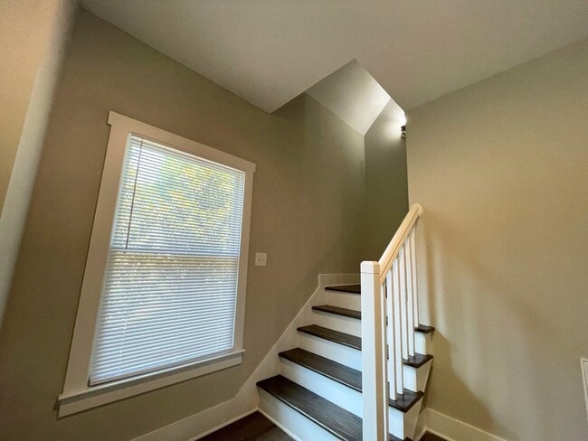 Building Photo - PRE-LEASING FOR AUGUST 9TH,  2026!